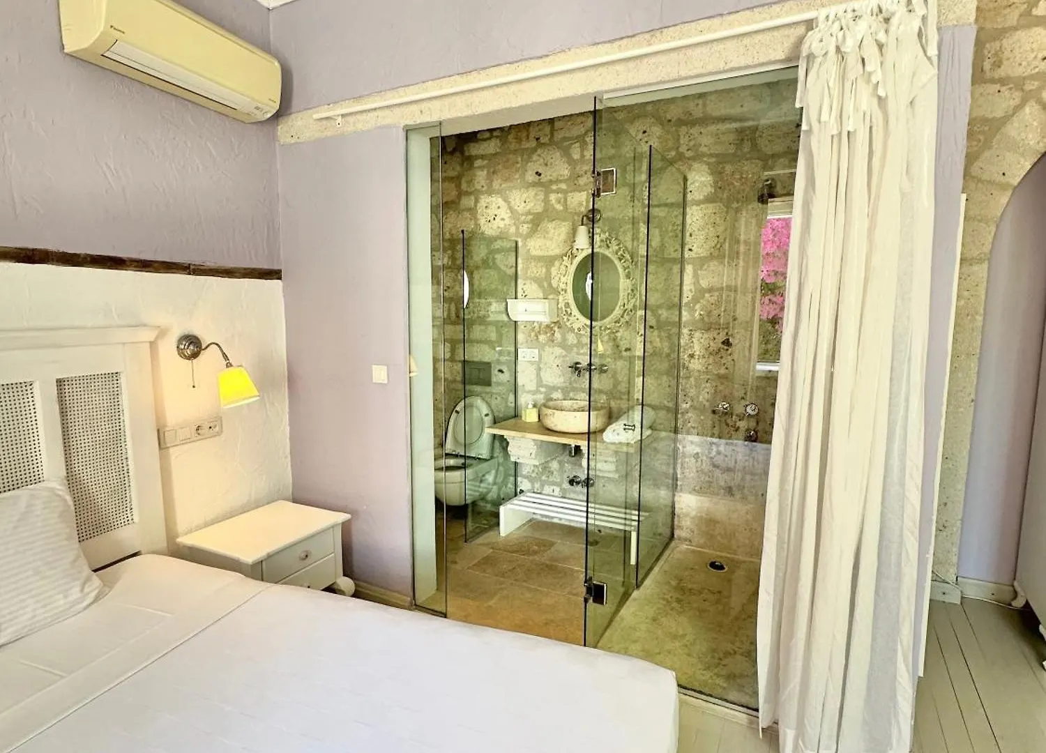 Leonidas Hotel Cesme
