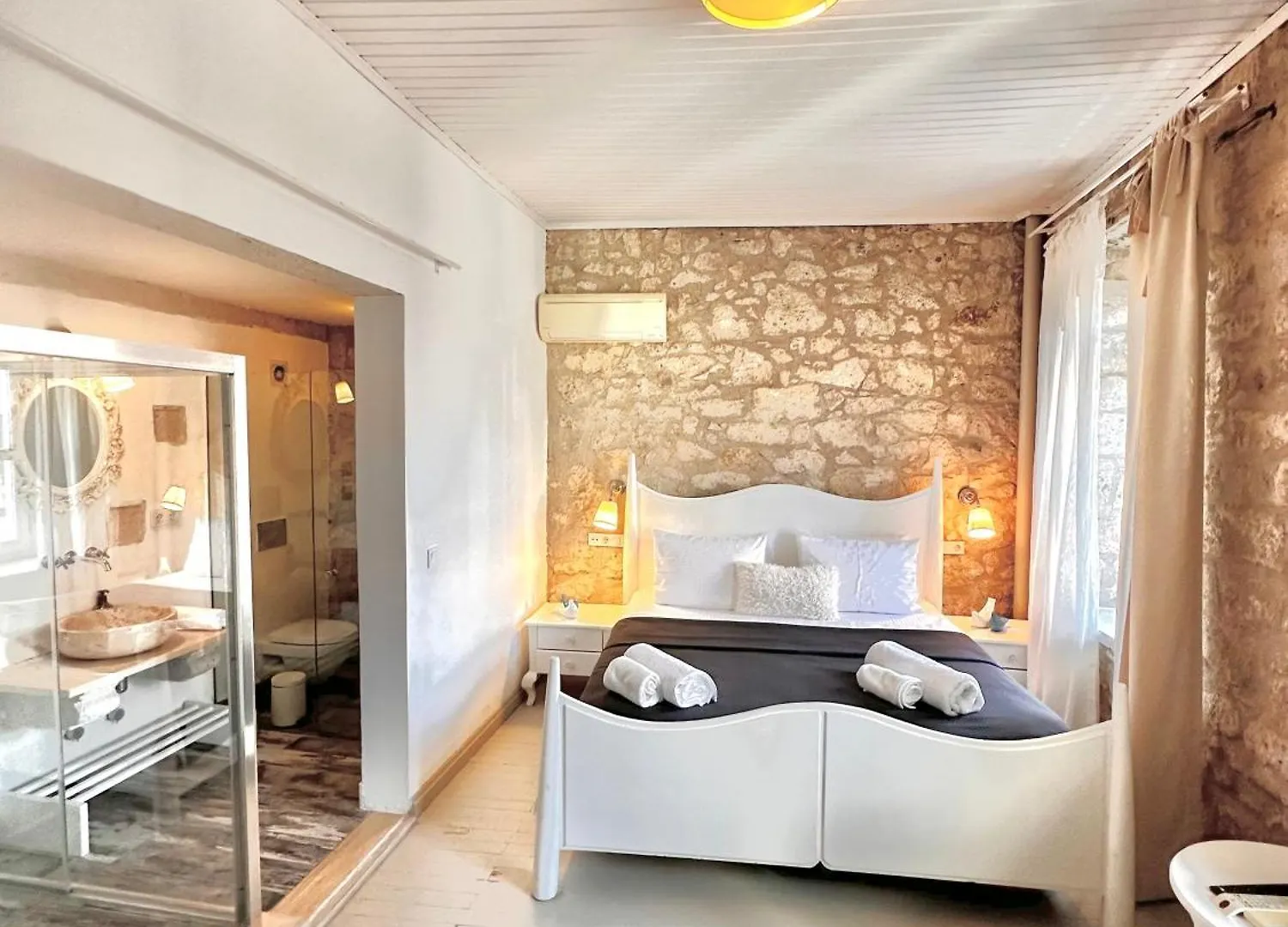 Leonidas Hotel Cesme