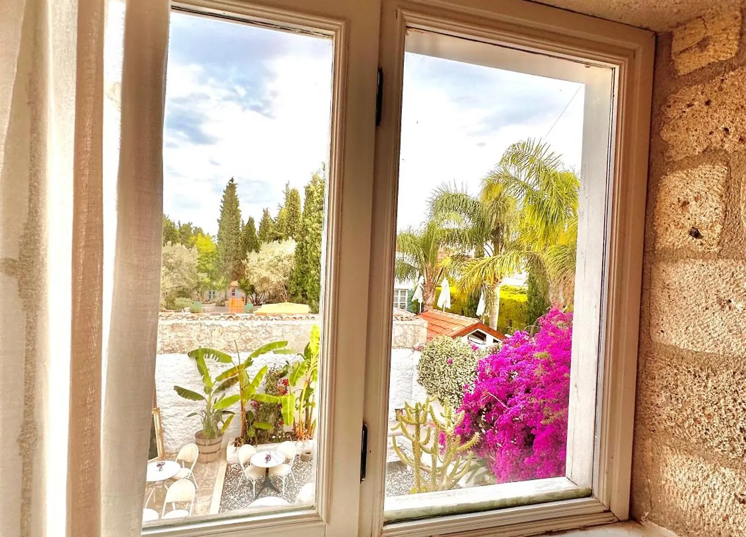 Leonidas Hotel Cesme