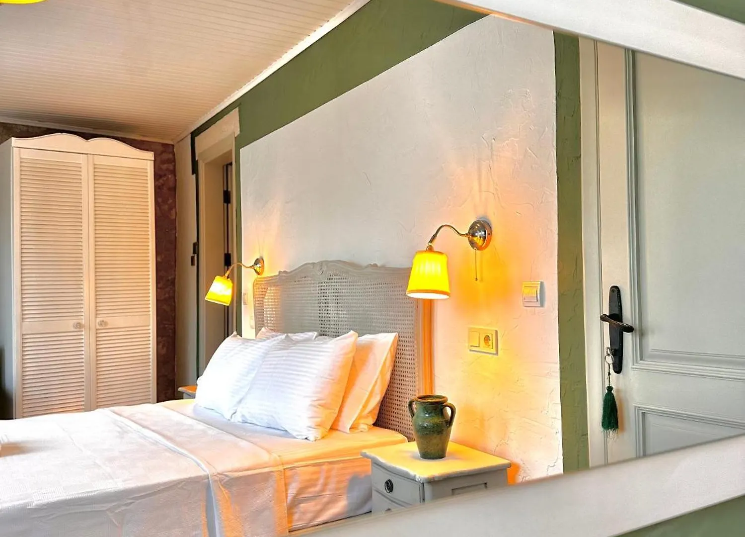 Leonidas Hotel Cesme