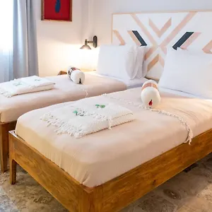 Pom Alacati Boutique Cesme